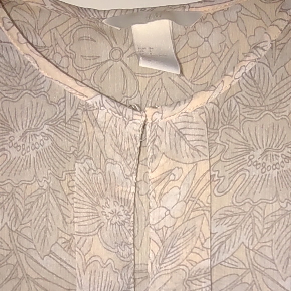 HM blouse - Picture 3 of 7